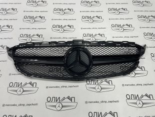 Решетка радиатора AMG 63 на Mercedes W205 до рест