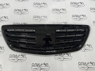 Решетка радиатора AMG 63 на Mercedes W222 черная